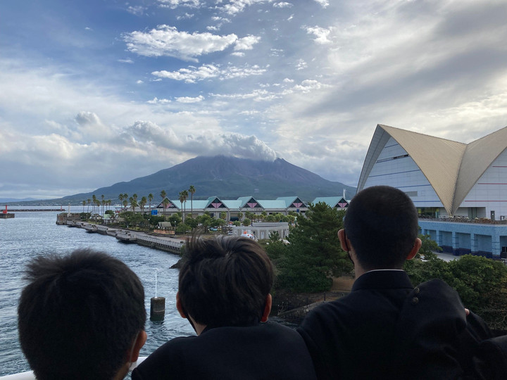 修学旅行　桜島フェリーから大隅半島へ