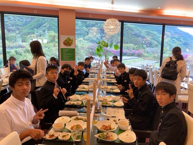 黒酢の里で昼ごはん